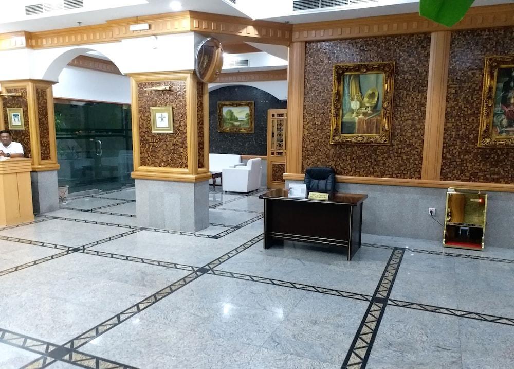 Taj Plaza Hotel Manama Exterior foto